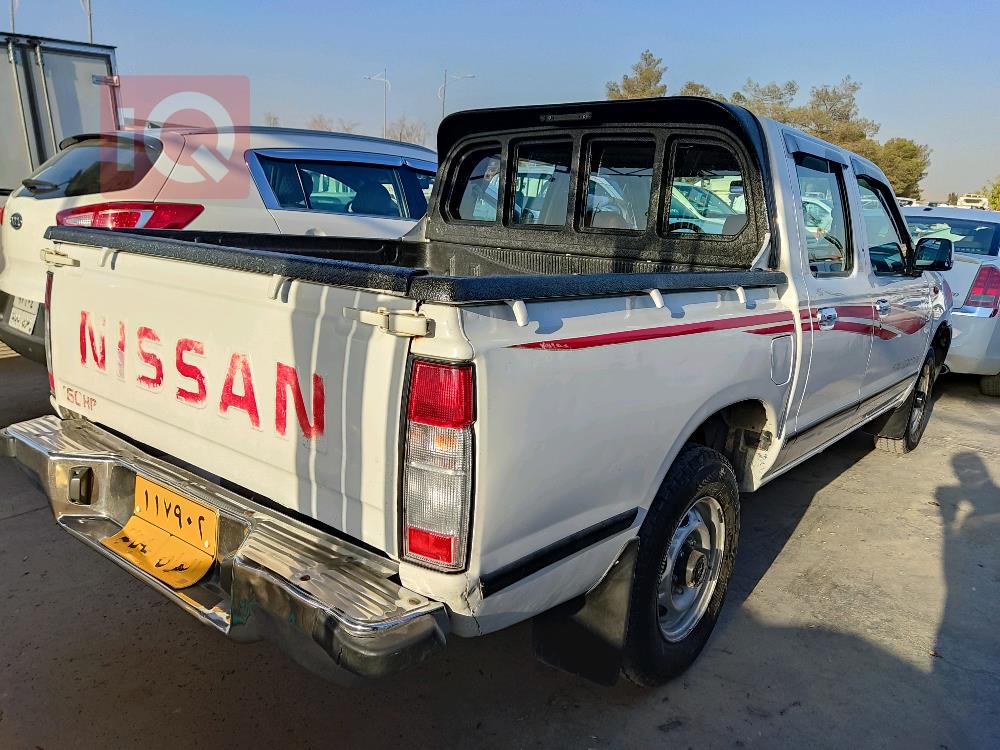 نيسان بيك اب